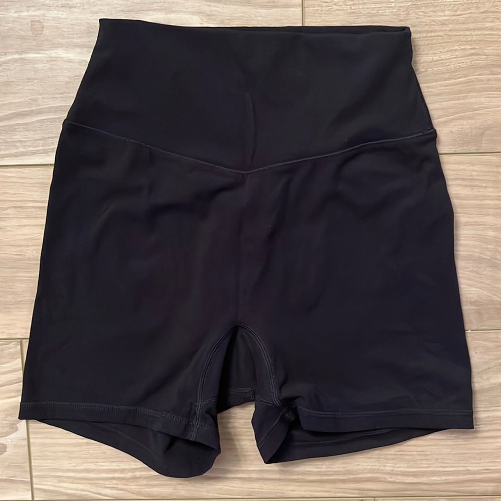 Buffbunny Rosa Short (XS)- Onyx Black